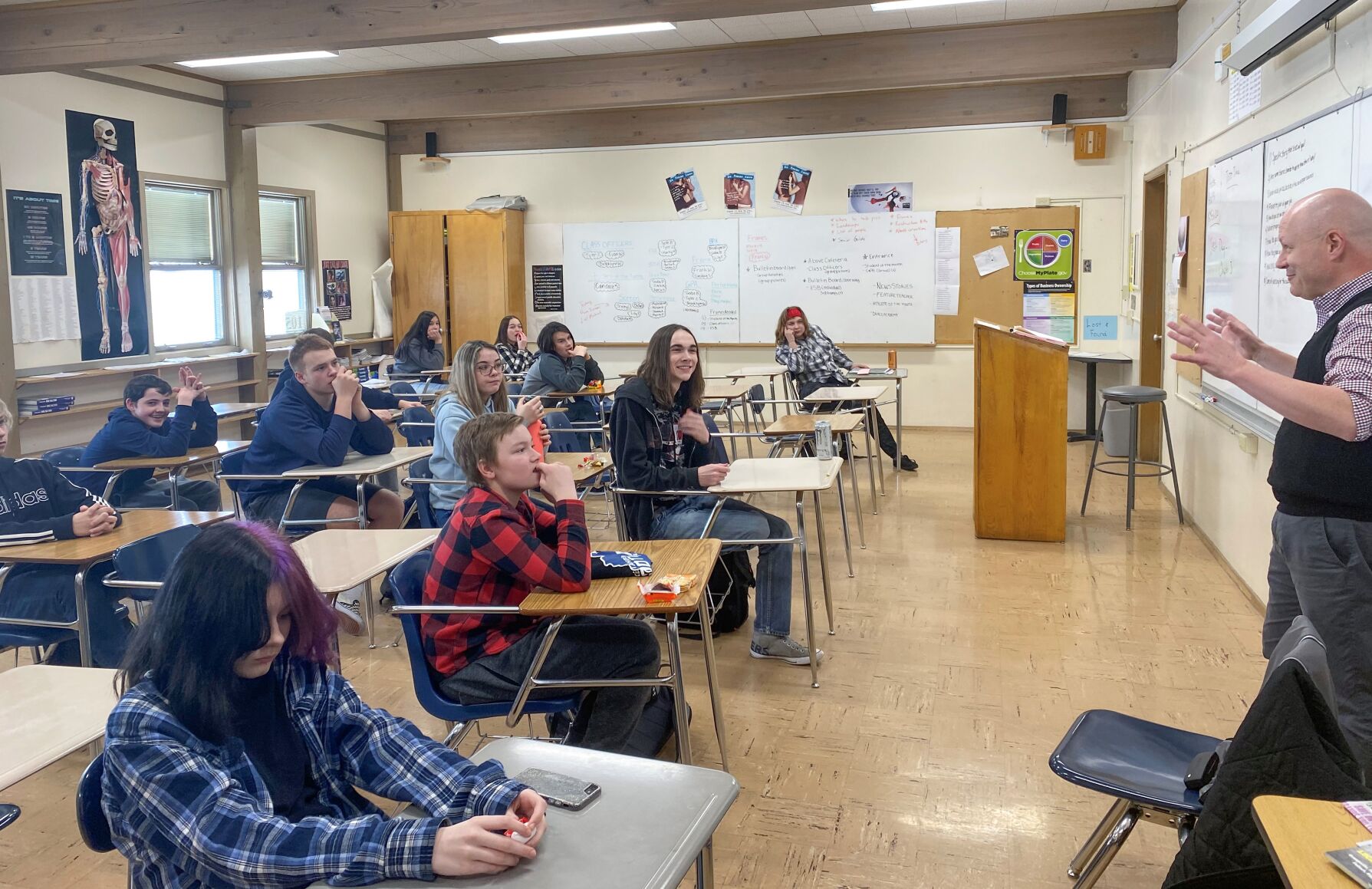 Free Press speaks at GHS class photo